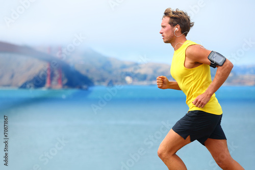 Foto Athlete running man - männlicher Läufer in San Francisco