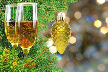 Poster - Two glasses of wine under the Christmas tree