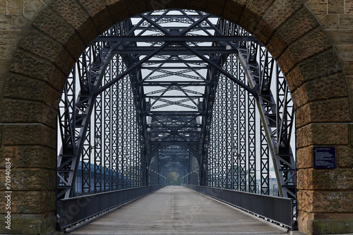 Fototapeta na wymiar Alte Elbbrücke Harbug