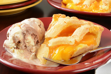 Sticker - Peach pie and ice cream