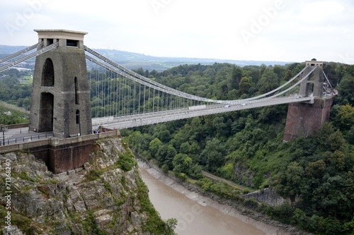 Fototapeta na wymiar Clifton suspension bridge and cloudy sky