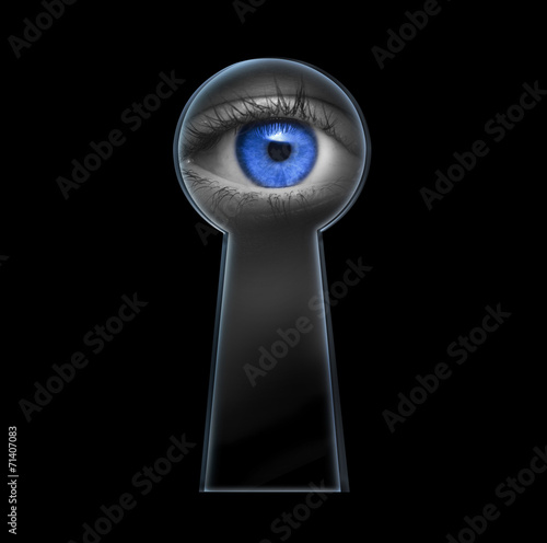 Fototapeta na wymiar Oko w dziurce od klucza