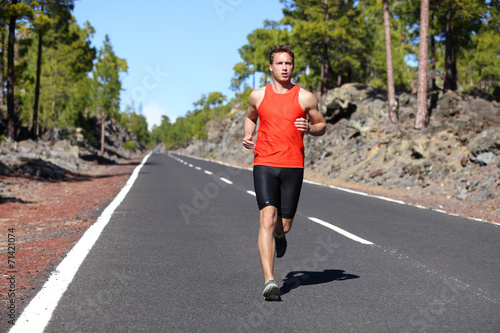 Board z aluminiowym obramowaniem Biegacz - mężczyzna biegacz jogging