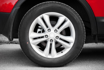 Modern automotive wheel on alloy disc