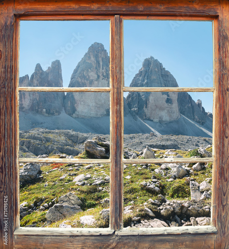 Naklejka na drzwi Blick aus dem Fenster - Drei Zinnen