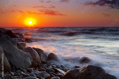 Obraz w ramie The pebble beach at sunset - Rozewie, Poland, long exposure