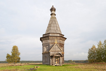 Wall Mural - Ancient wooden church in Krasnaya Lyaga, Russia