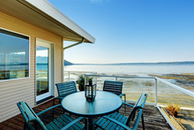 Luxury House With Romantic Patio Area On Walkout Deck Overlookin