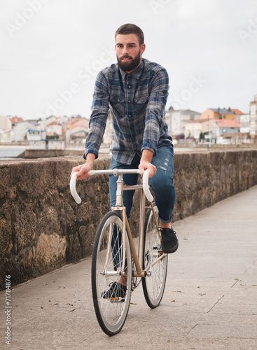Fotoboard na płycie Człowiek hipster jazda na rowerze fixie