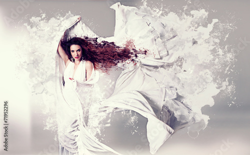Obraz w ramie woman with white splash-dress/fashion 06_3