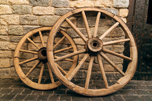 Rustic Wagon Wheels In Front The Wall Old City Baku Azerbaijan