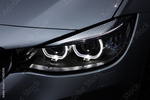 Fényképezés  Headlight