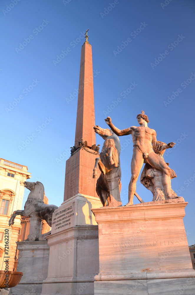 Plac na Kwirynale w Rzymie, Włochy   - obrazy, fototapety, plakaty 