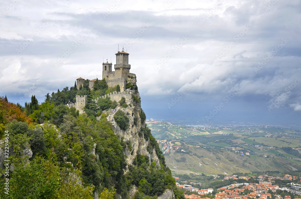 Obraz na płótnie San Marino  fortress w salonie