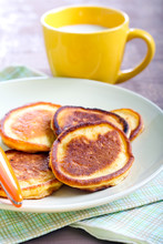 Applesauce Thin Pancakes