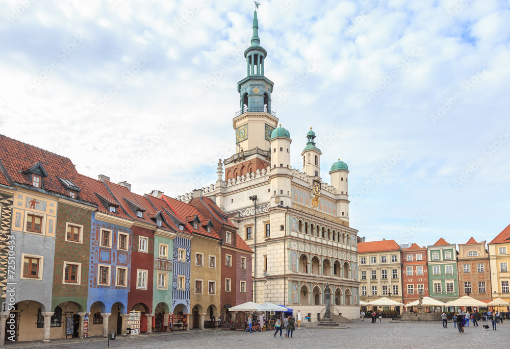 Town Hall and Tenement houses on Market Square in Poznań - obrazy, fototapety, plakaty 