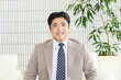 © sunabesyou - 笑顔のビジネスマン