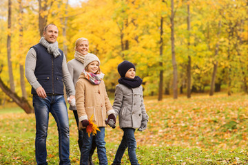 Canvas Print - happy family in autumn park