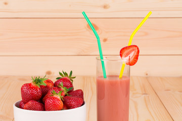 Wall Mural - glass of strawberry smoothie