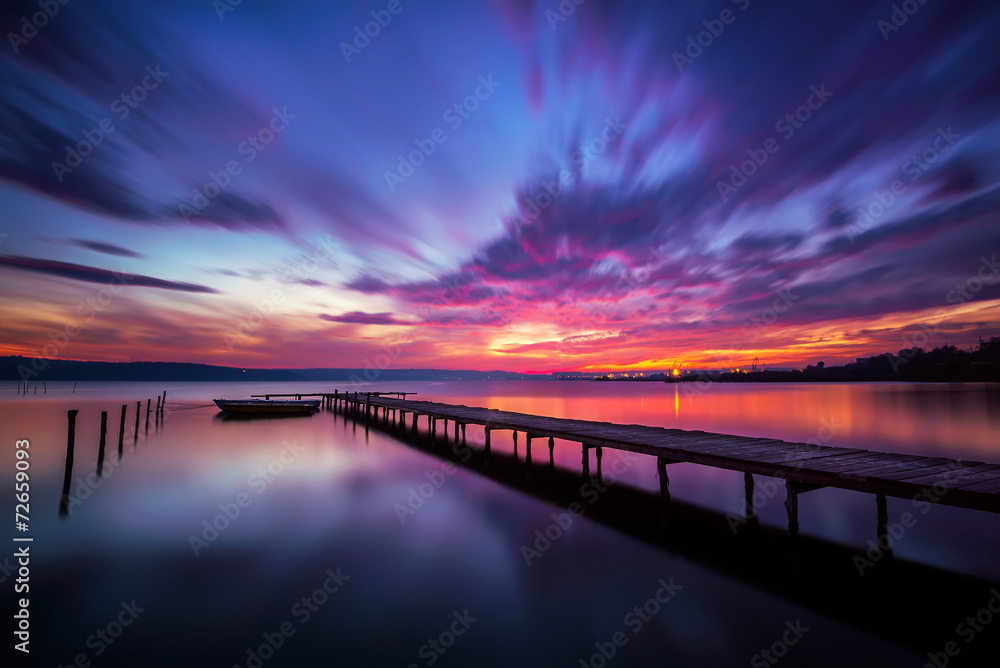 Magnificent long exposure lake sunset - obrazy, fototapety, plakaty 