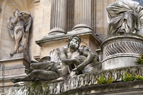 Cuadros en Lienzo Paris - Fountain of the four seasons. France