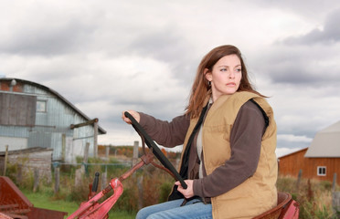 Wall Mural - sur un vieux tracteur