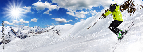 Dekoracja na wymiar  narciarz-w-wysokich-gorach