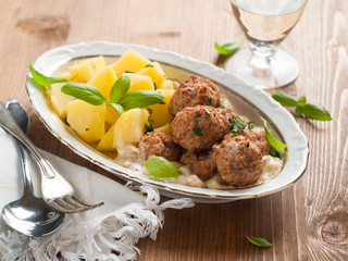 Sticker - Meatballs with potato