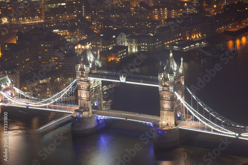 Naklejka dekoracyjna Tower Bridge at sunset & night twilight London, England, UK..