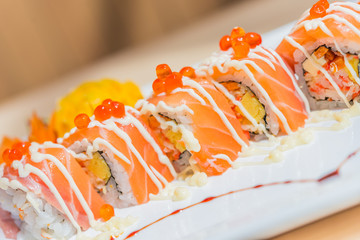 Wall Mural - Salmon sushi roll