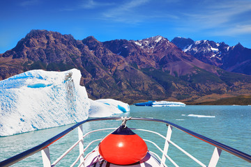 Wall Mural - White-blue huge iceberg