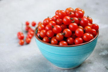 organic cherry tomatoes