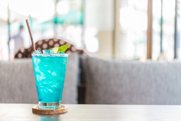 Sticker - Blue cocktail glass