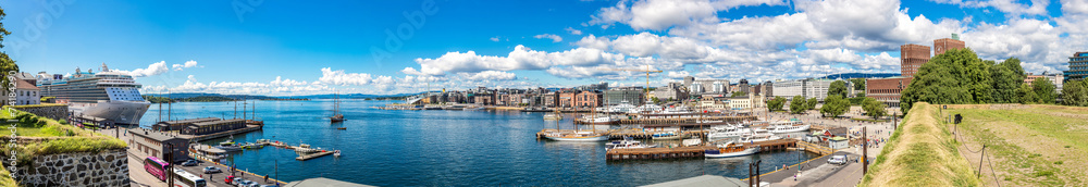 Obraz na płótnie Oslo skyline and harbor. Norway w salonie