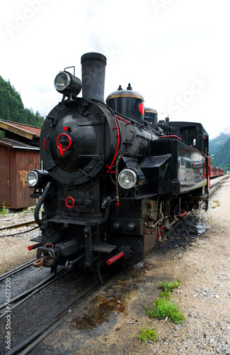 Obraz w ramie Zillertalbahn in den Alpen - Österreich