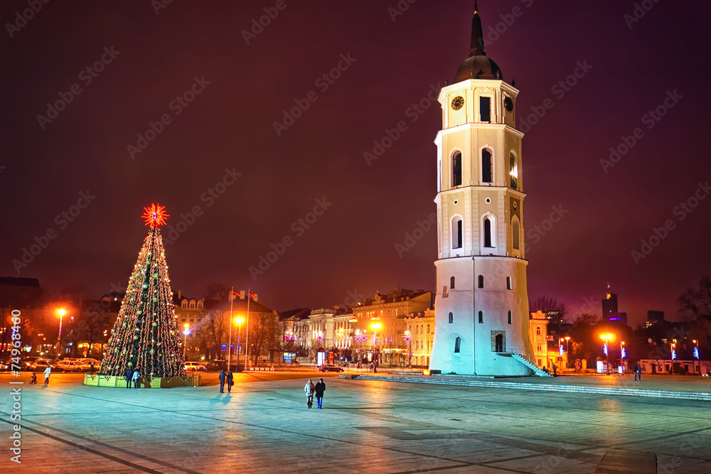 Obraz na płótnie Cathedral square in Vilnius city, Lithuania at Christmas week w salonie