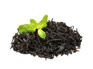 Wall Mural - Black tea with mint leaf