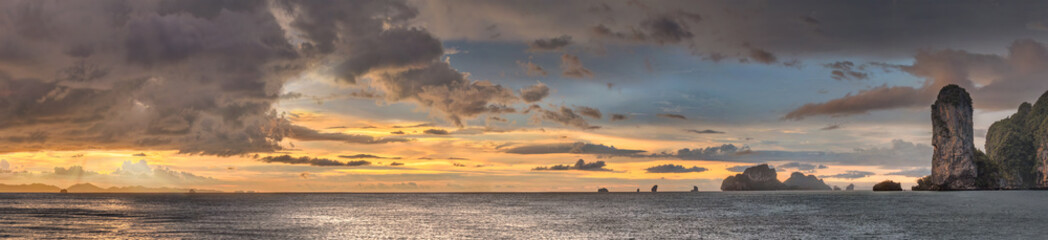 Wall Mural - beautiful sunset with colorful sky