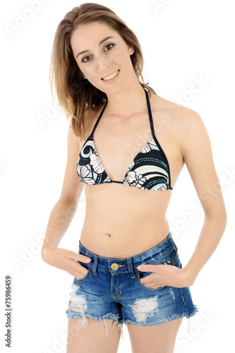 Teen In Hot Pants Tragt Bikini Oberteil Teen In Hot Pants Tragt Bikini Oberteil