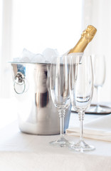 Wall Mural - champagne in an ice bucket