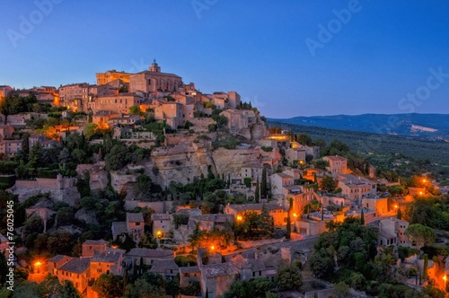 Naklejka na szybę Gordes Nacht - Gordes at night 01