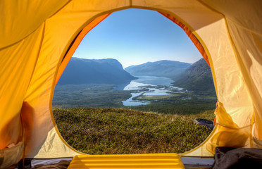 Wall Mural - tent lookout over rautasjaure - norrbotten - sweden