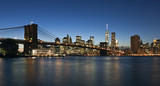 Fototapeta Most - The New York City skyline w Brooklyn Bridge