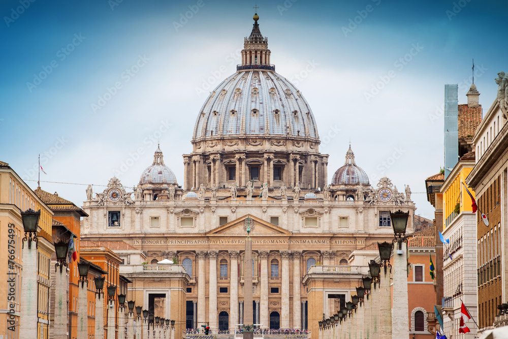view of St Peter's Basilica in Rome, Vatican, Italy - obrazy, fototapety, plakaty 
