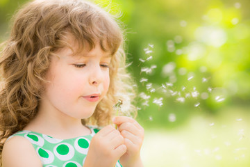 Canvas Print - Beautiful child in spring