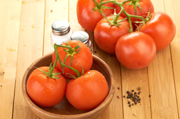 Wall Mural - Setting pasta with tomato and garlic