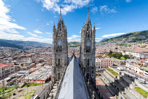 Fototapeta na szkło Wieże Bazyliki Quito