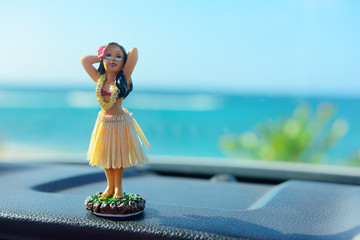 Wall Mural - Hawaii road trip - car hula dancer doll