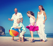 © Rawpixel.com - Family Playful Vacation Beach Holiday Togetherness Concept