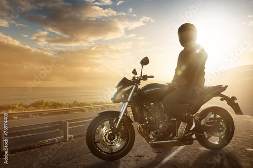 Naklejka na szybę Motorbike on an Ocean Road